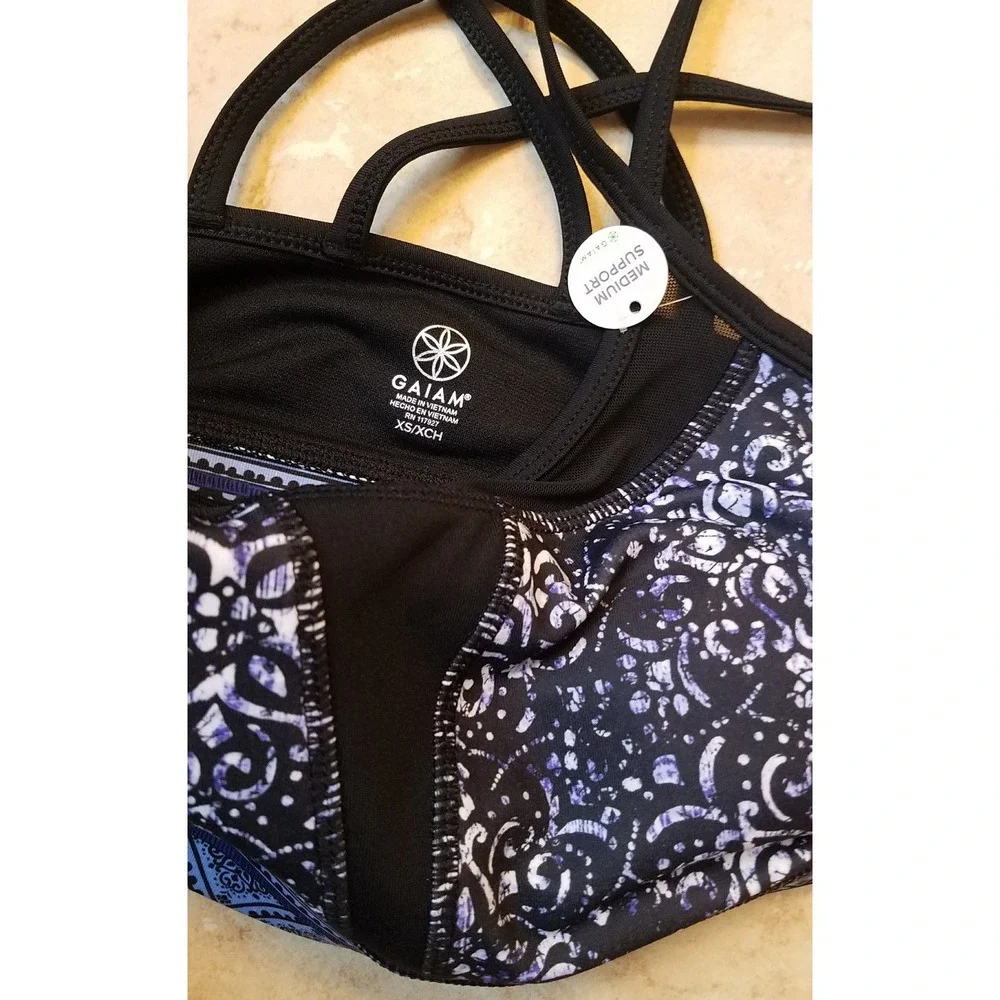 GAIAM Women Align Bra Medium Support Black Nova Print Removable Pads  XS‎ NEW